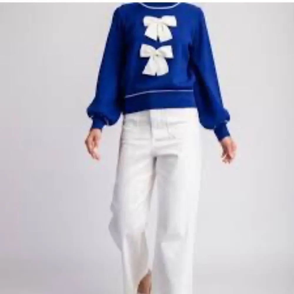 EE:SOME Blue Bow-tie Sweater L